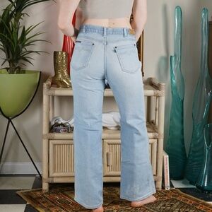 Vintage 70s Levi light wash flare jeans